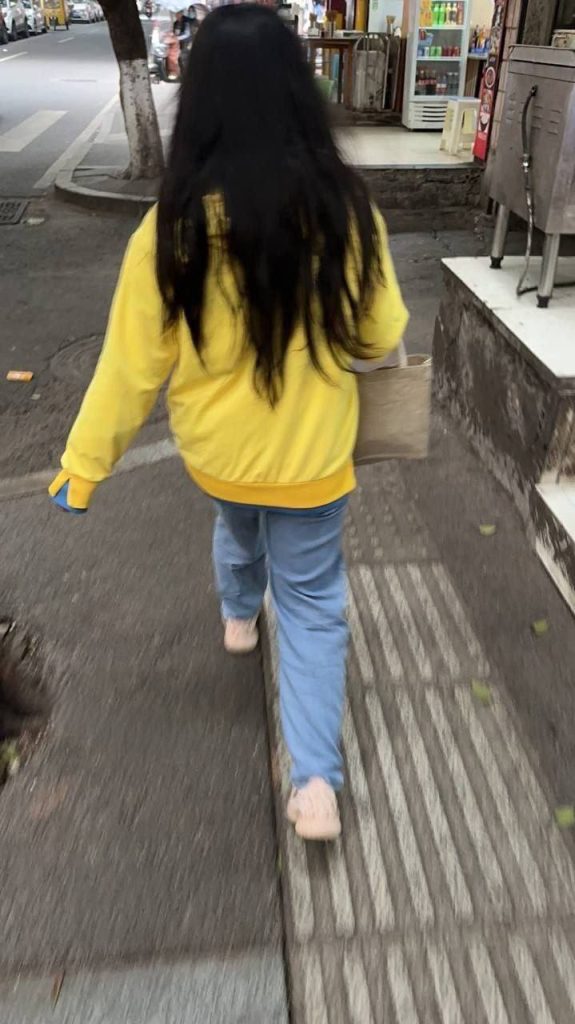 粉嫩的肥穴 (5)