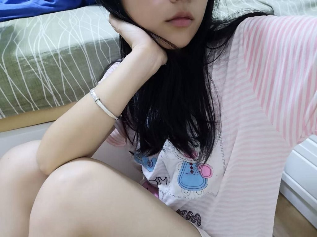 年费专享———我才刚发育呢SLP福利社-老色批福利社老色批福利社